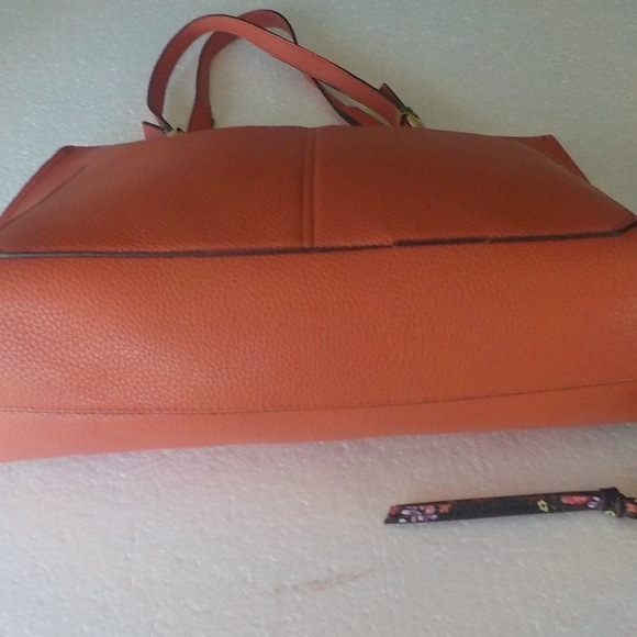 Steve Madden 2 Bag Tote Set - Picture 9 of 16